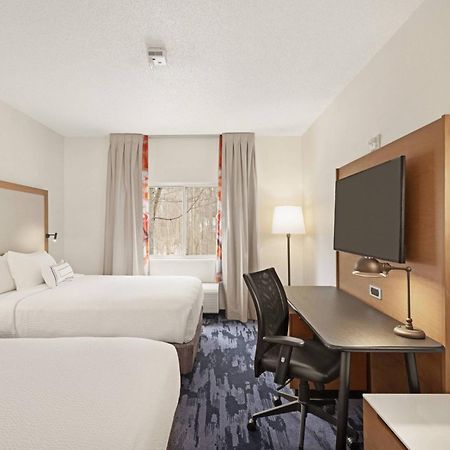 Fairfield Inn By Marriott Warren Niles Exterior photo