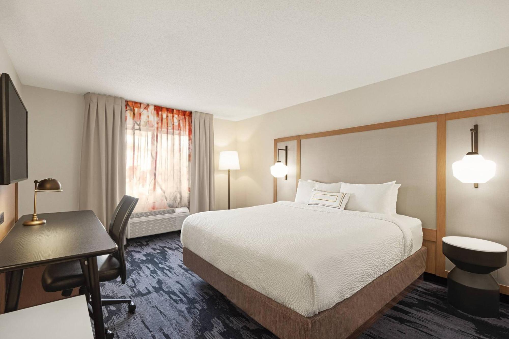Fairfield Inn By Marriott Warren Niles Exterior photo