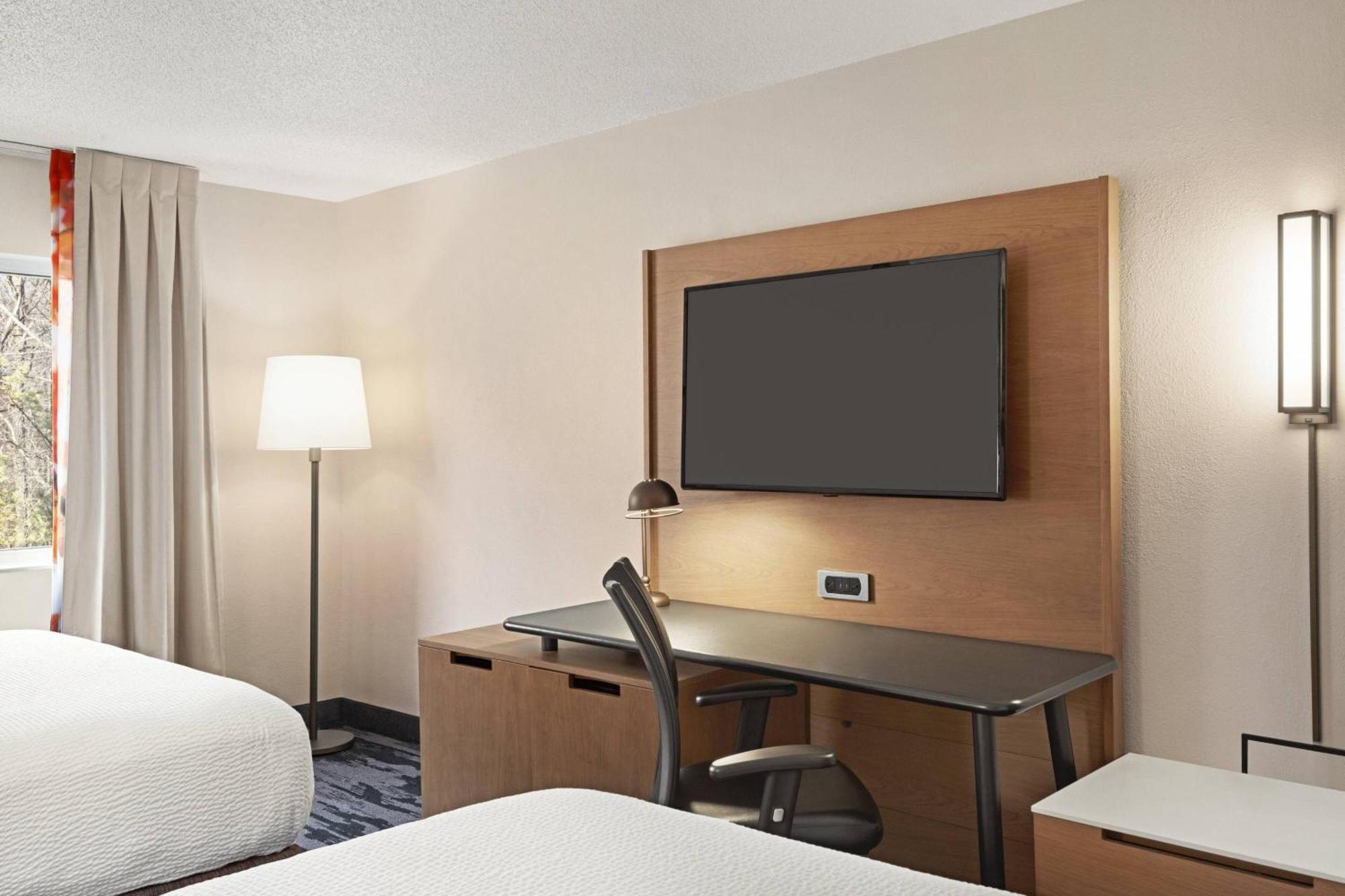 Fairfield Inn By Marriott Warren Niles Exterior photo