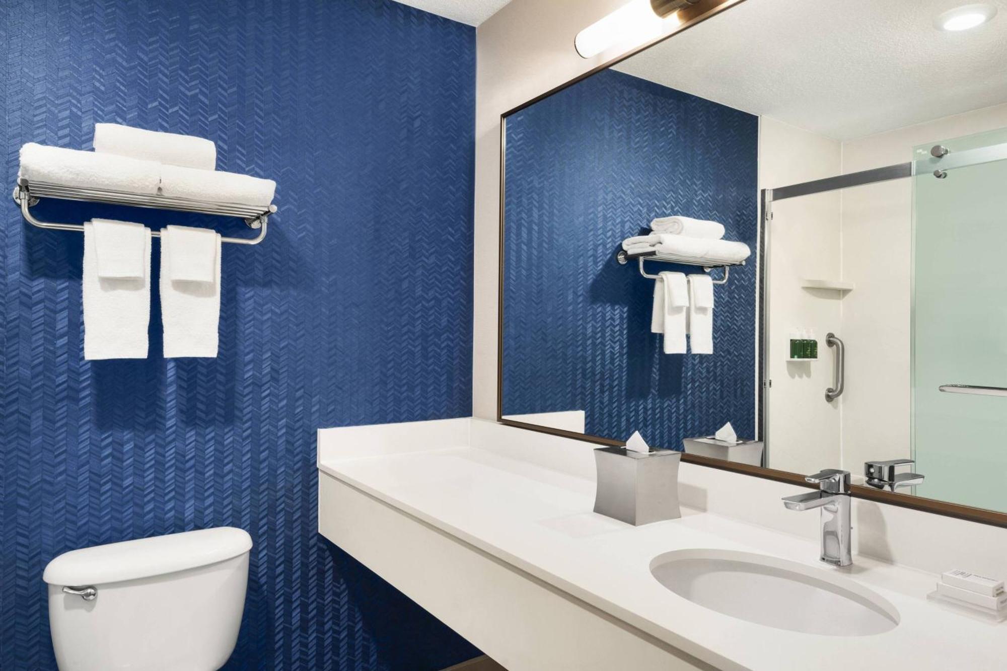 Fairfield Inn By Marriott Warren Niles Exterior photo