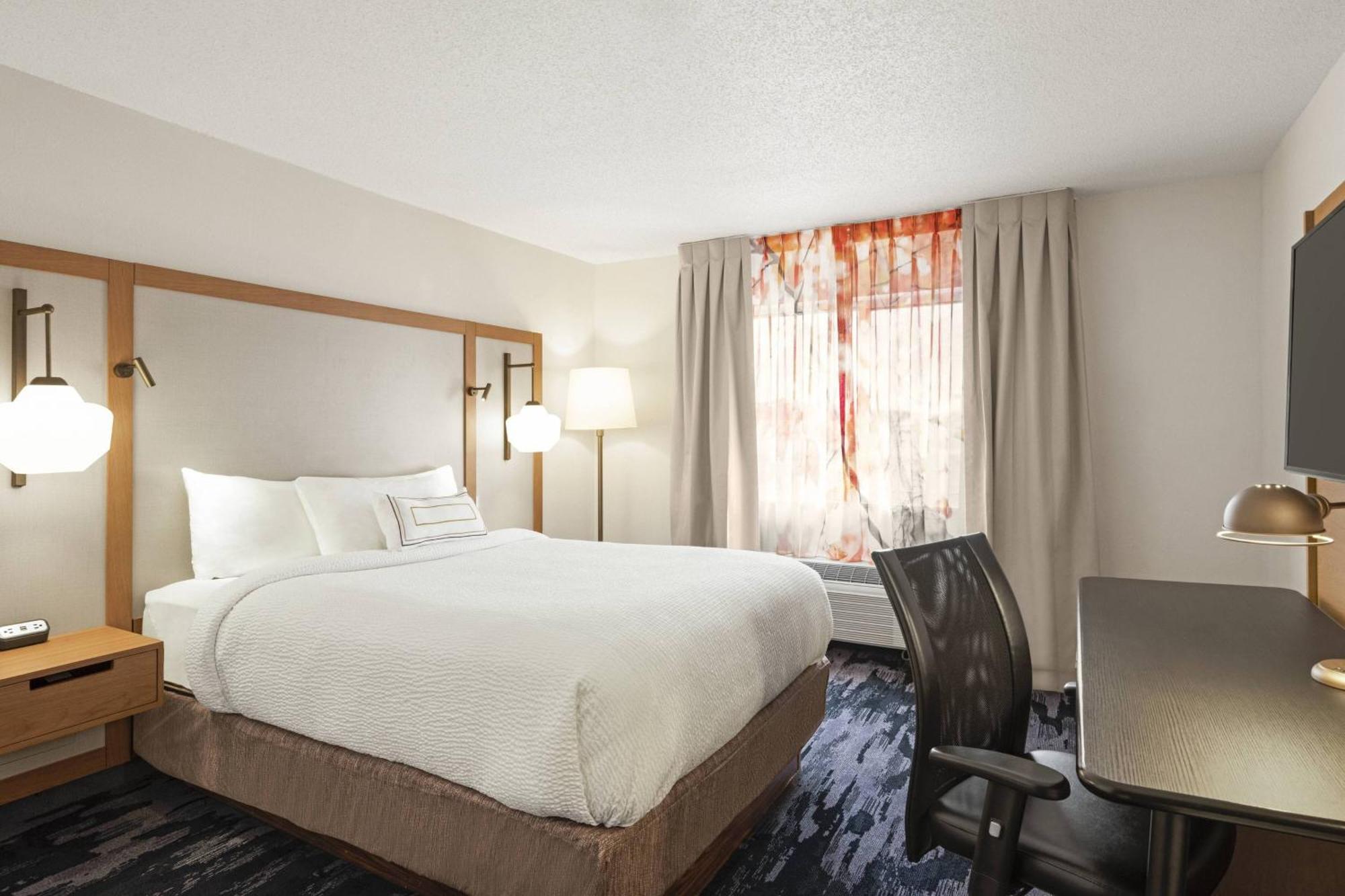 Fairfield Inn By Marriott Warren Niles Exterior photo