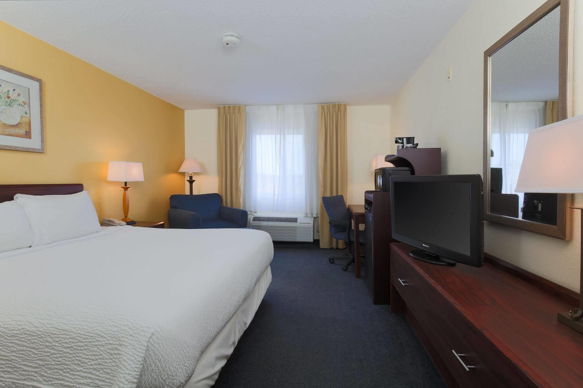 Fairfield Inn By Marriott Warren Niles Exterior photo